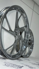 RODA 160 LIGA LEVE CROMADA TITAN 160 (PÉ DE GALINHA)