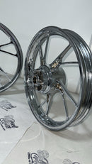 RODA 160 LIGA LEVE CROMADA TITAN 160 (PÉ DE GALINHA)
