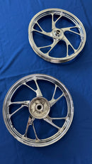 RODA 160 LIGA LEVE CROMADA TITAN 160 (PÉ DE GALINHA)